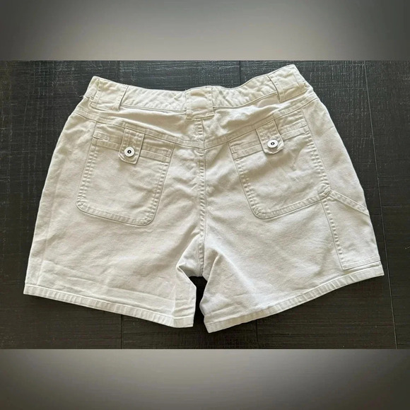 Christopher and Banks Tan Casual Shorts Size 4 Tan Pockets Lightweight - Picture 2 of 4